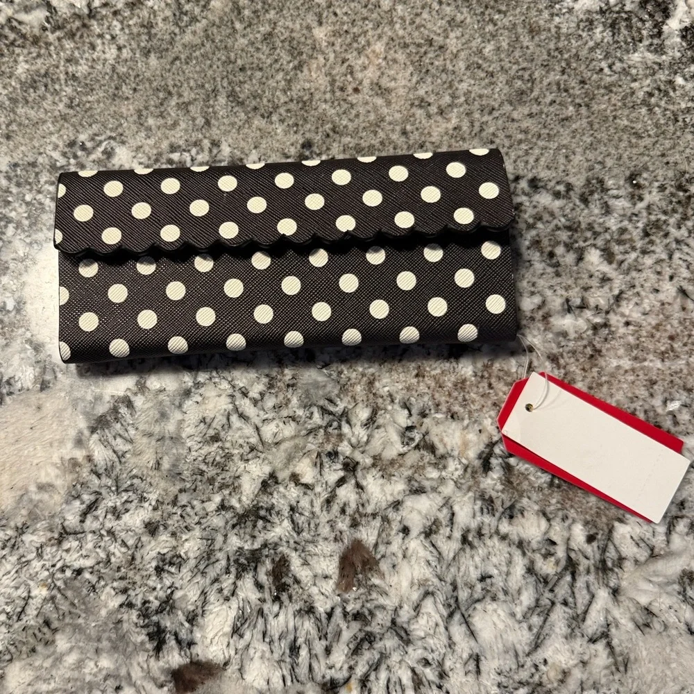 Talbots Scalloped Edge Black/White Polka Dot Collapsible Eyeglass Case NWT 2/$20